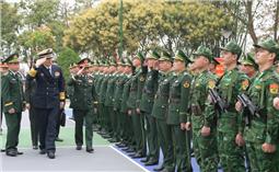 Bộ trưởng Bộ Quốc phòng hai nước Việt Nam - Trung Quốc thăm Đồn Biên phòng Cửa khẩu quốc tế Hữu Nghị